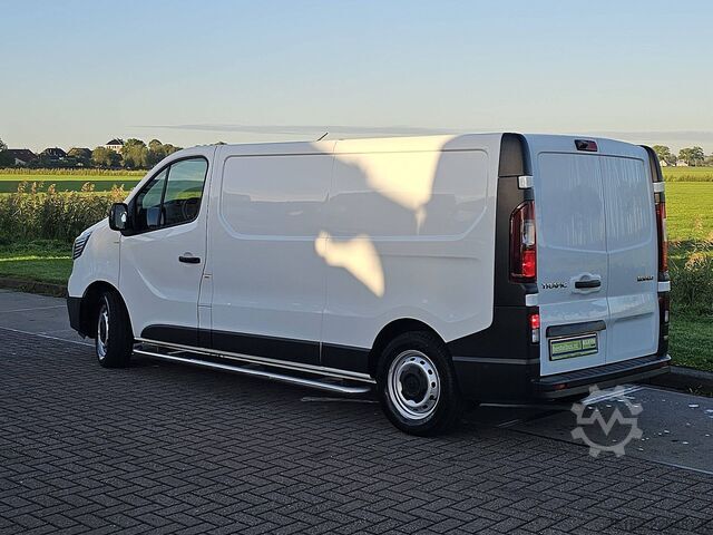 Bestelauto RENAULT TRAFIC 2.0 DCI L2H1 Camera 136pk!!