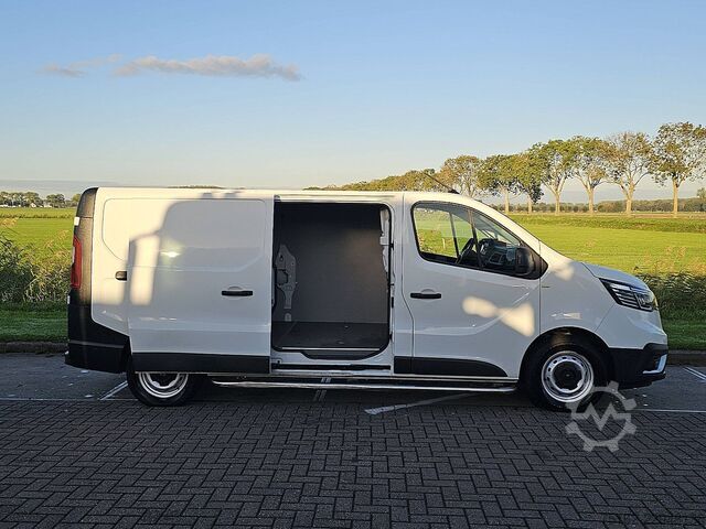 Bestelauto RENAULT TRAFIC 2.0 DCI L2H1 Camera 136pk!!