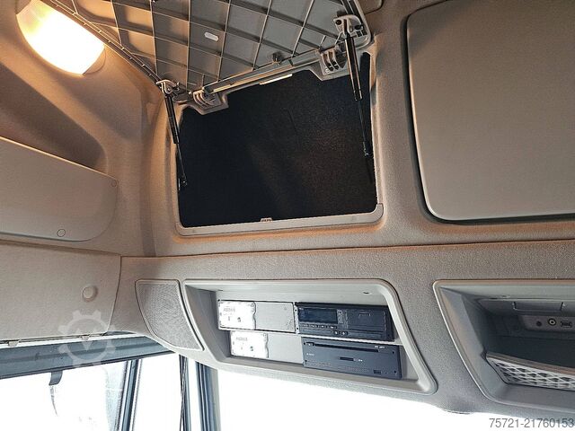 Standaard trekker IVECO AS440S46 STRALIS