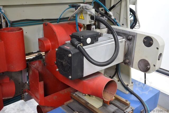 Profiler med dubbla ändar Sidodimensionering Friulmac Idramat