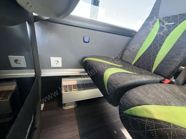 Távolsági autóbusz Setra S 517 HD