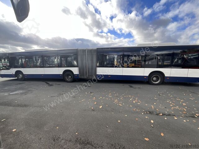 Autobus snodato MAN A 23 Lion's City