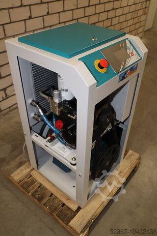11 kW skruvkompressor RENNER RS-PRO 11  (10 bar)