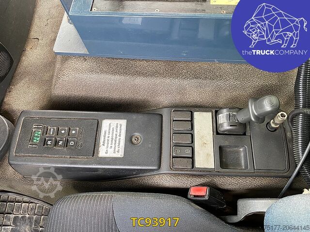 Vuilniswagen Volvo FE 320