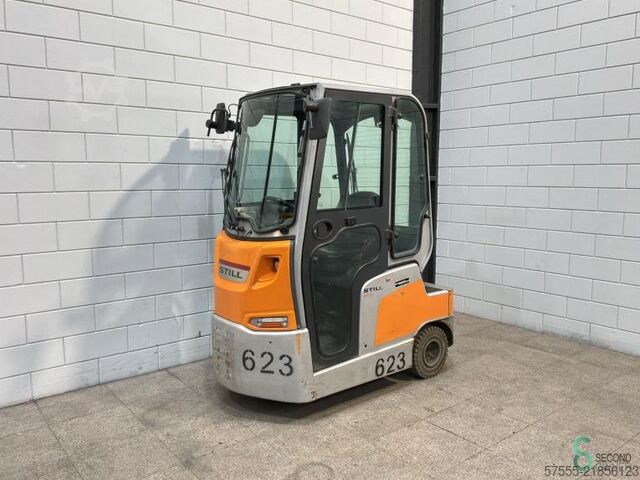 Zugmaschine Still LTX70