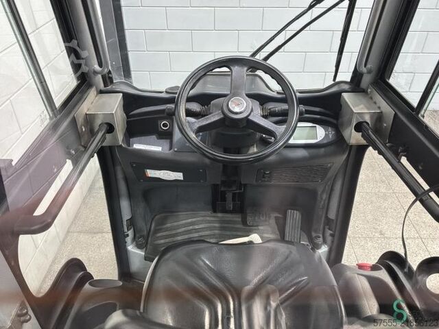 Zugmaschine Still LTX70