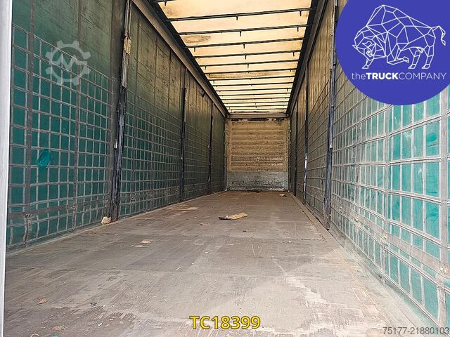 Sliding tarpaulins Schmitz Cargobull 