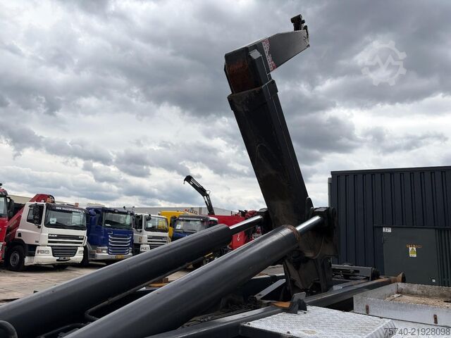Φορτηγό γερανού Renault Premium 370DXI + HMF 1430 K3 + 6X4 + HOOKSYTEM ...