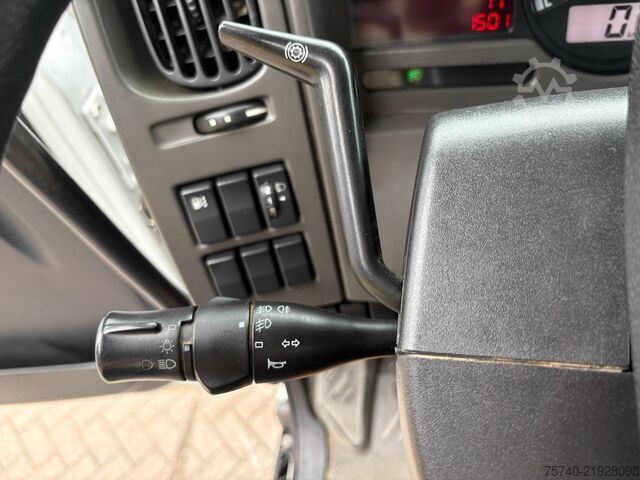 Dépanneuse Renault Premium 370DXI + HMF 1430 K3 + 6X4 + HOOKSYTEM ...