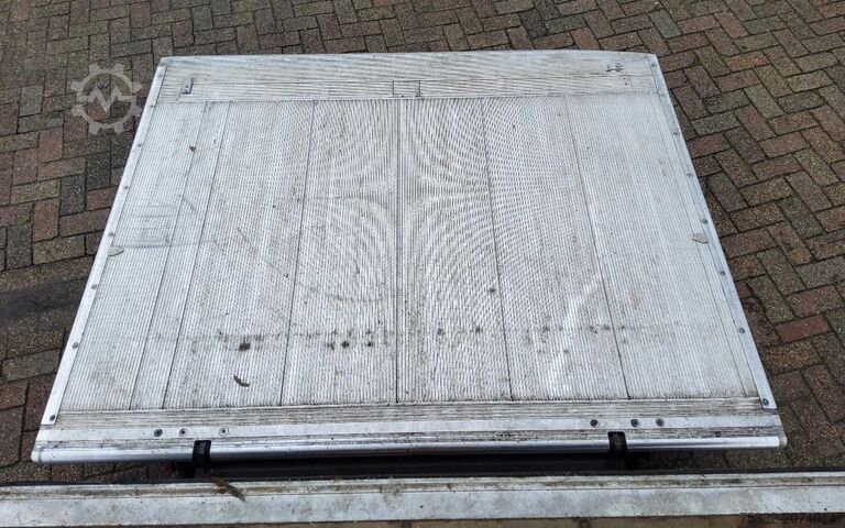 Kastenwagen Diversen GESLOTEN LAADBAK - BOVEN SCHADE VOOR