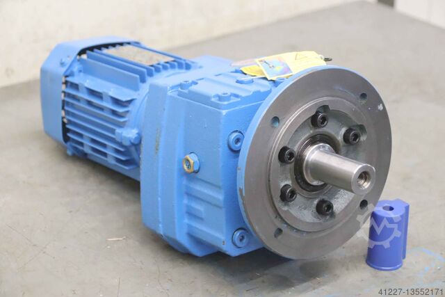 Gearmotor 0,18 kW 19 o/min ZHE JIANG FAF77-Y7.5KW YE2-132M-4