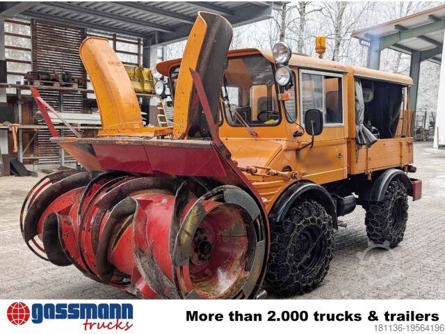 Aangepaste bestelwagen Unimog U52 411 4x4, Schmidt Schneefräse mit Separatmotor