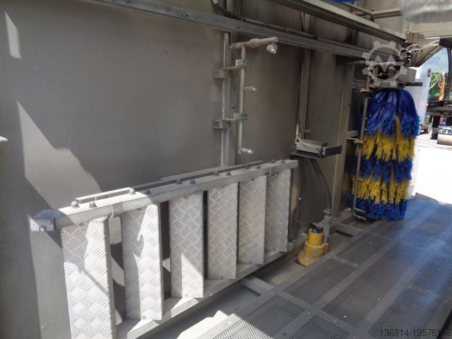 Aangepaste bestelwagen IVECO Daily 70C18 EINKAUFSWAGENWASCHANLAGE