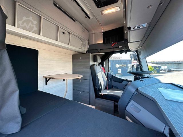 Standard tractor unit RENAULT T520 Evolution, LIVING- Paket, Kipphydr.,MIETEN?