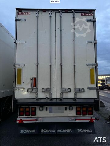 Box body Limetec semi-trailer with full side opening.