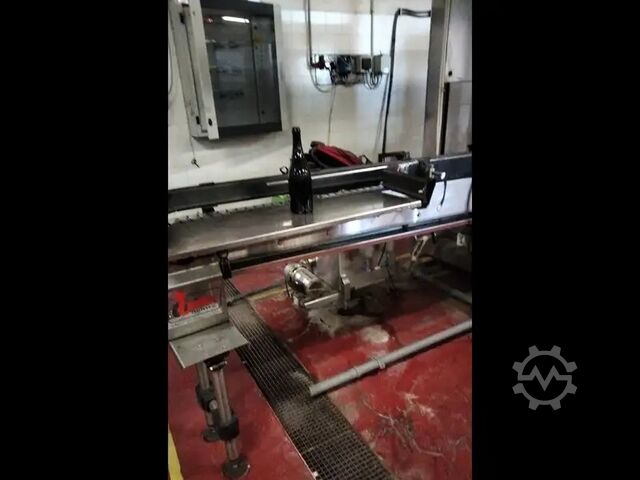 Línea de embotellado usada para vino tranquilo 2000 bph Bertolaso 