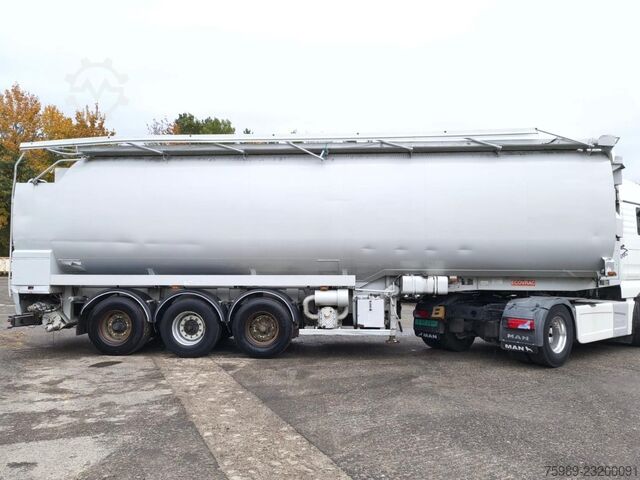 Ecovrac AUGER csigás szállítószalag + levegő, Hatz dízelmotor, 6 rekesz, 3 tengely, emelhető tengely Ecovrac AUGER VIJZEL + Air , HATZ DIESEL, 6 COMPARTMENT...