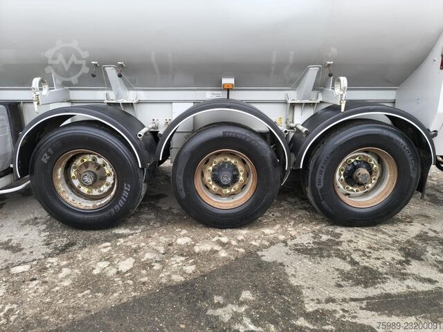 Ecovrac AUGER csigás szállítószalag + levegő, Hatz dízelmotor, 6 rekesz, 3 tengely, emelhető tengely Ecovrac AUGER VIJZEL + Air , HATZ DIESEL, 6 COMPARTMENT...