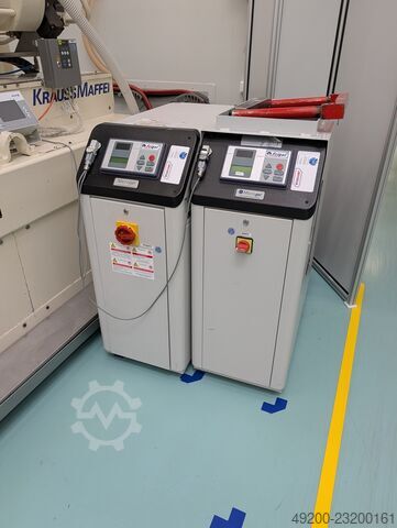 Enjeksiyon makinesi aksesuarlarıyla birlikte KraussMaffei KM 300-1400 C2