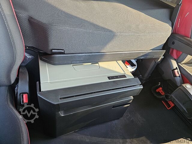 Standard-SZM VOLVO FH 460 ALCOA'S I-SEE ACC