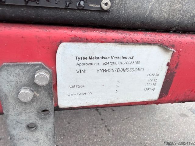 Przyczepa handlowa Tysse / Nomek 1500 L Edelstahl Sauganhänger