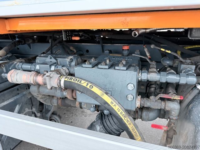 Wywrotka próżniowa MERCEDES-BENZ Actros 1833 4x2 Bucher FlexLine C60