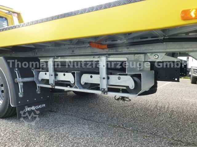 Šlep vozilo IVECO DAILY 70C18 DoKa Schiebeplateau Luftfed Navi