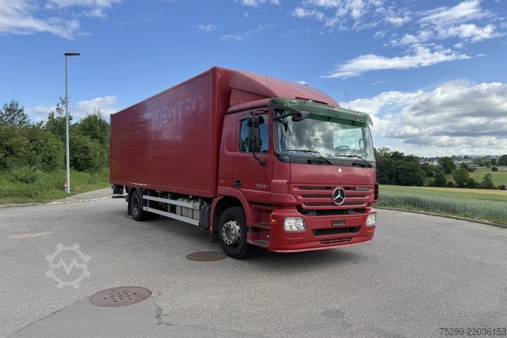 Camião de caixa fechada Mercedes-Benz Actros 1836 4x2 Koffer/HB / Swiss-Vehicle