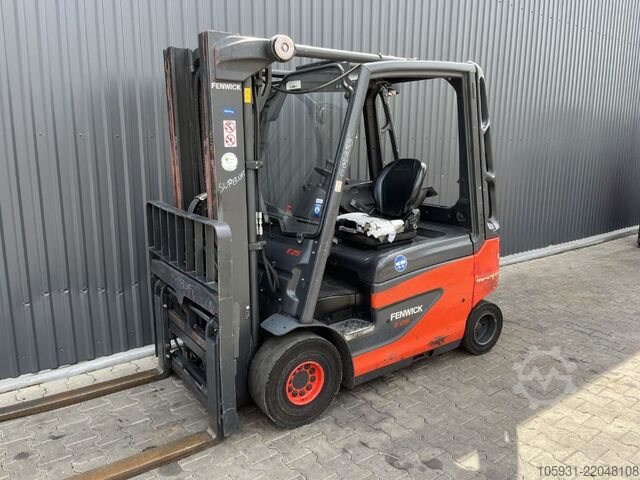 Elektrisk 4 -hjulig gaffeltruck Linde E25-01