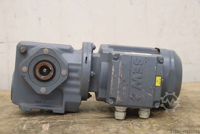 Motorreductor 0,18 kW 13 rpm SEW-Eurodrive SA37 DR63M4/TF/IS