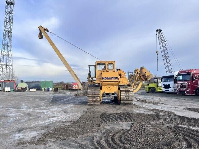 Planiermaschine Komatsu D355-3 Pipelayer / Rohrleger / 90 ton Hubkraft