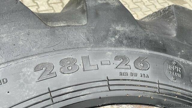 Wirtgen WR 2400 / WR 2500 / Reserveband Wirtgen WR 2400 / WR 2500 / Ersatzreifen