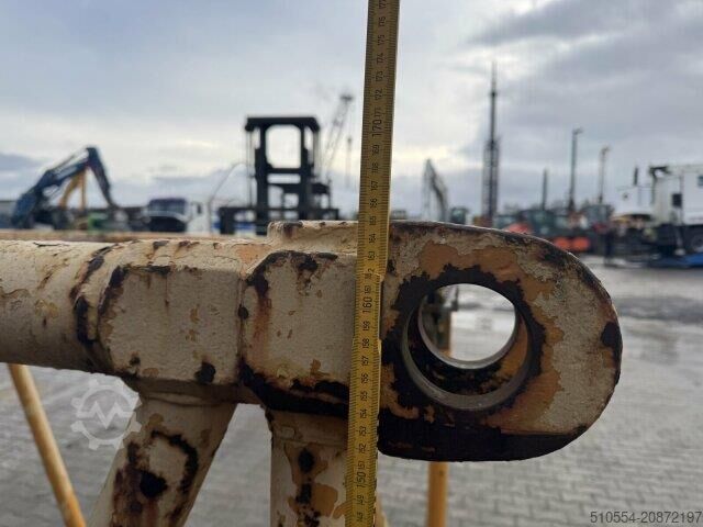 Liebherr HS 883 HD espaciador de pluma de celosía / no es para 853 ni 843 Liebherr HS 883 HD Gittermast Boom Spacer / kein 853 843