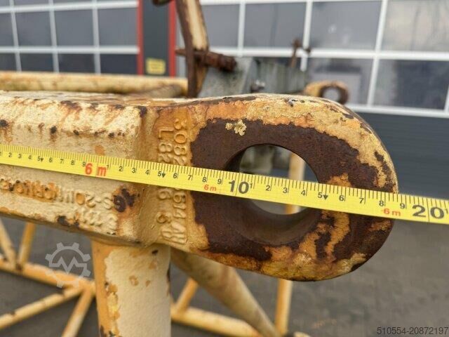 Liebherr HS 883 HD espaciador de pluma de celosía / no es para 853 ni 843 Liebherr HS 883 HD Gittermast Boom Spacer / kein 853 843