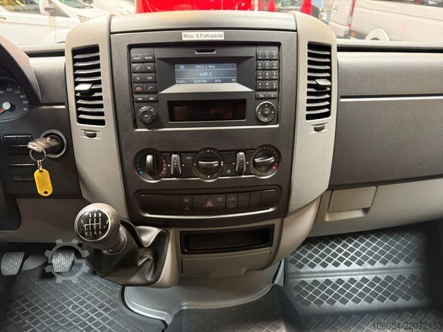 Minibus VOLKSWAGEN Crafter Kombi 35 L3H2 MAXI 7 Sitze PDC 2.Hand