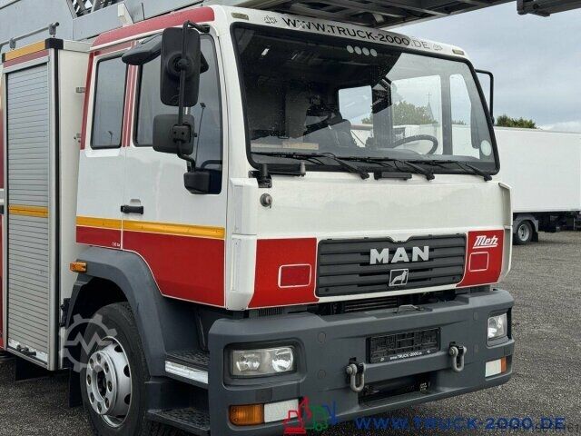 Autocamion cu destinație specială MAN 15.285 METZ Feuerwehr Drehleiter 39mRettungskorb