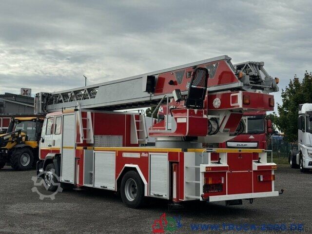 Autocamion cu destinație specială MAN 15.285 METZ Feuerwehr Drehleiter 39mRettungskorb