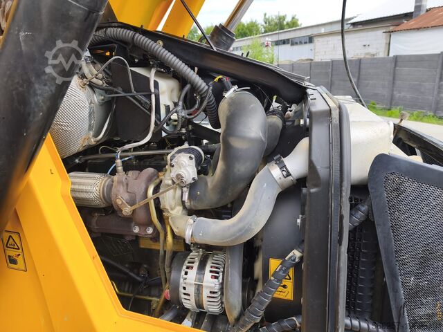 Excavator încărcător JCB 4CX PRO