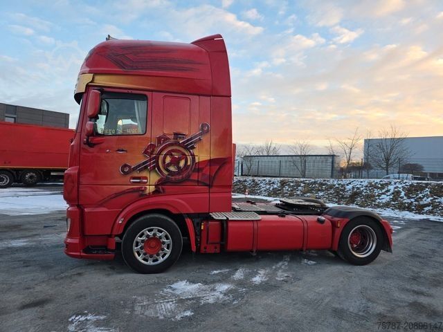 Ciągnik siodłowy typu volume DAF XF 530 SSC LL ZF Intarder, Leder, Standklima
