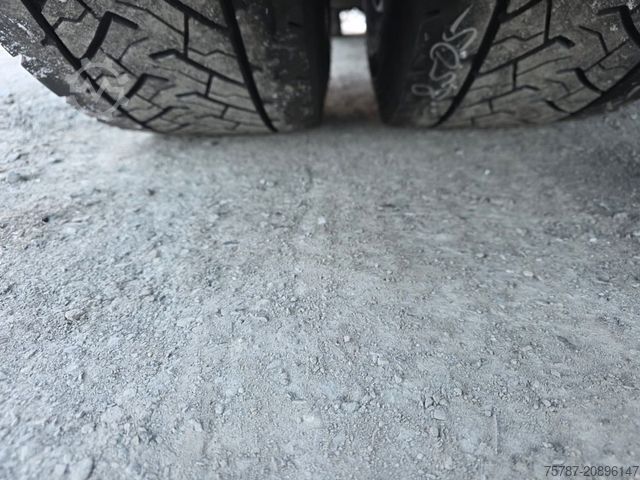 Ciągnik siodłowy typu volume DAF XF 530 SSC LL ZF Intarder, Leder, Standklima