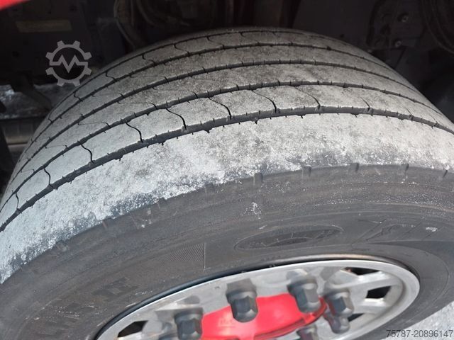 Ciągnik siodłowy typu volume DAF XF 530 SSC LL ZF Intarder, Leder, Standklima