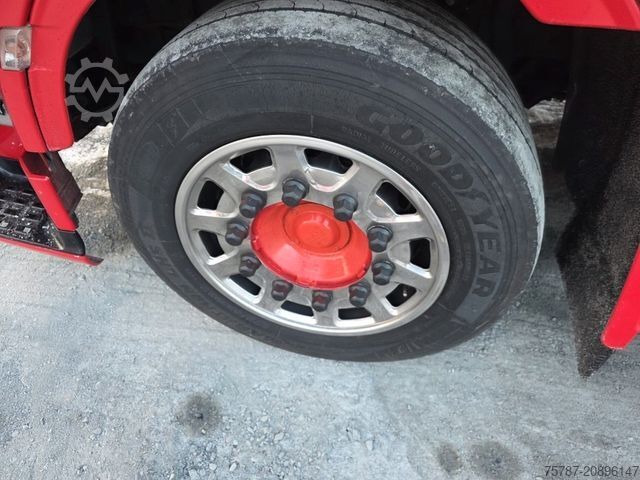 Ciągnik siodłowy typu volume DAF XF 530 SSC LL ZF Intarder, Leder, Standklima