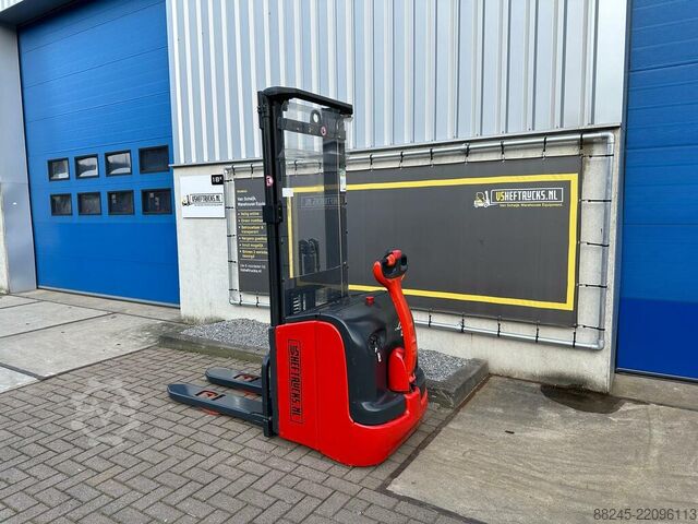 VS-22930 Elektromos raklapemelő Linde L16i, emelési magasság: 3224 mm, inicializált emeléssel LINDE L16i 372