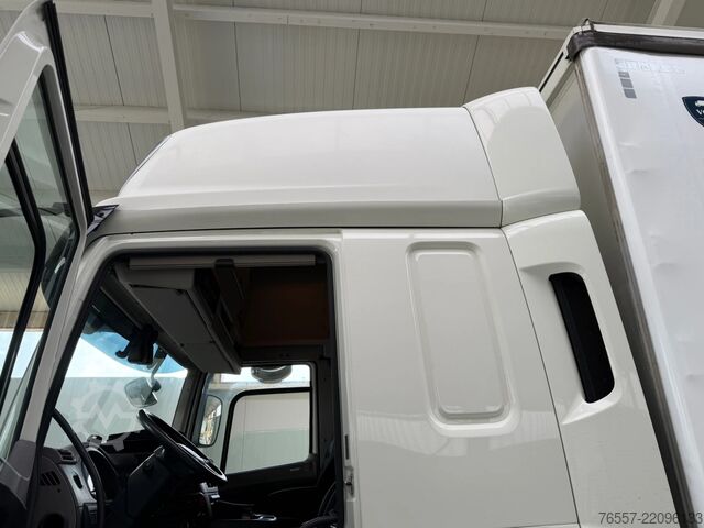 Bőrönd DAF CF 320 CF320.18