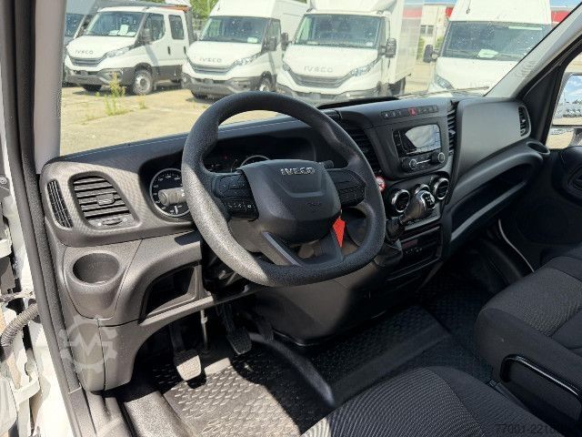 Skåpbil IVECO 35S16V AHK / Klima / PDC