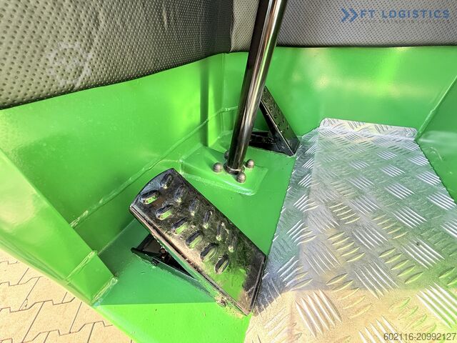 Dört yollu forklift Combilift C4000 GAS TRIPLEX 6900 FREE-LIFT CABIN