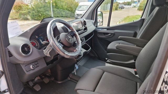 Minibuss MERCEDES-BENZ Sprinter Lord Light 22 Sitzer 5 x Lagerfahrzeug