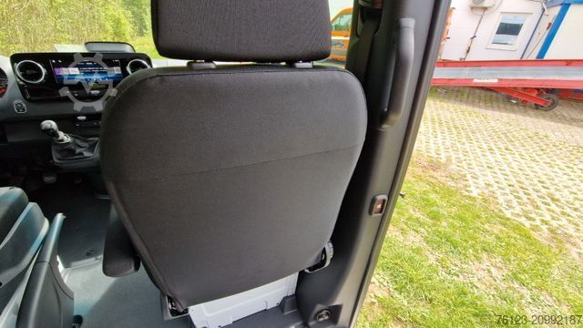Minibuss MERCEDES-BENZ Sprinter Lord Light 22 Sitzer 5 x Lagerfahrzeug