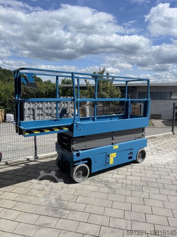 Scissor lift Genie GS-2632 neu lackiert