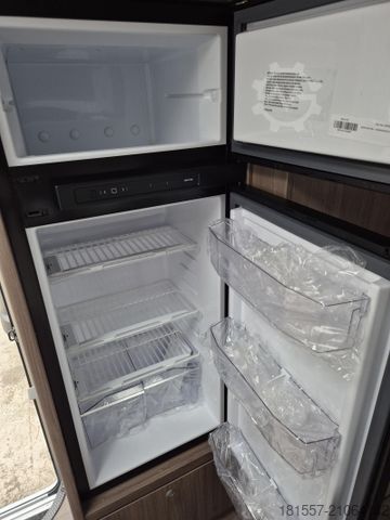 Integrerad husbil CARADO pro+ I 338 Sonderpreis / Fußbodenerwärmung